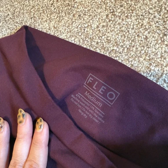Fleo Women's Dark Purple Leggings - Picture 3 of 3